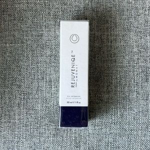 Brand New 1fl oz Monat Rejuvenique Oil Intensive